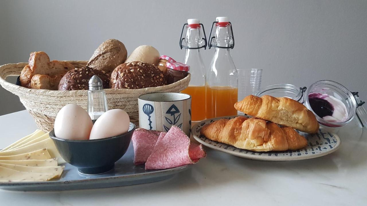 Bed and Breakfast Logeren Bij Grea Звартслёйс Экстерьер фото